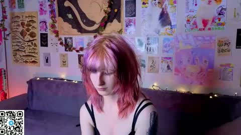 Erica online show from May 18, 8:03 pm