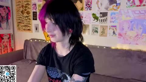 Erica online show from May 29, 8:07 pm