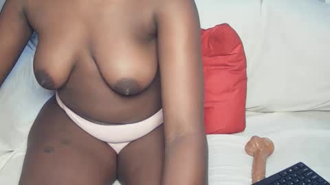 vera_bliss21 online show from May 15, 10:06 pm