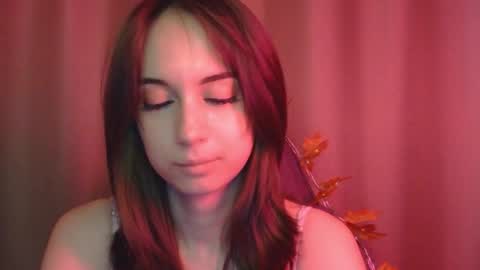 Una online show from November 10, 1:43 pm