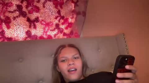 Snapshot of veranikimi chatting on July 11, 5:48 pm veranikimi online show from July 11, 5:48 pm