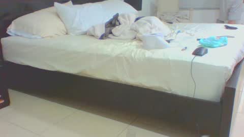 Snapshot of vergagolosa22 chatting on February 5, 5:45 am vergagolosa22 online show from February 5, 5:45 am