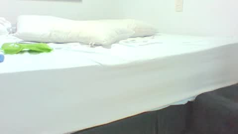 Snapshot of vergagolosa22 chatting on February 22, 11:20 am vergagolosa22 online show from February 22, 11:20 am