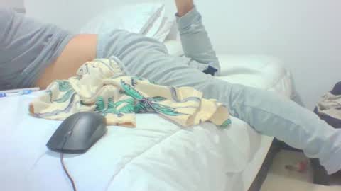 Snapshot of vergagolosa22 chatting on March 1, 4:14 am vergagolosa22 online show from March 1, 4:14 am