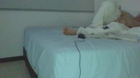 Snapshot of vergagolosa22 chatting on March 16, 3:45 am vergagolosa22 online show from March 16, 3:45 am