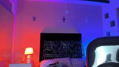 vergil_noir online show from May 8, 3:56 am