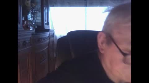 vergne50 online show from April 2, 5:38 am