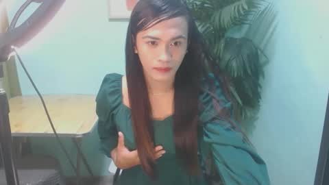 Snapshot of verhenia chatting on December 9, 3:40 am verhenia online show from December 9, 3:40 am