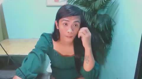 Snapshot of verhenia chatting on December 9, 6:45 am verhenia online show from December 9, 6:45 am