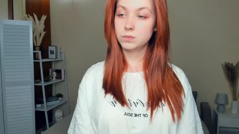 Snapshot of vernettastiner chatting on May 23, 9:19 pm Delora online show from May 23, 9:19 pm