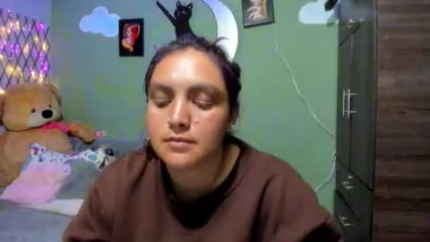 Snapshot of vero_jhonson chatting on June 12, 2:43 am karolina online show from June 12, 2:43 am
