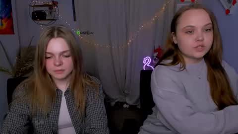 Ronni online show from March 22, 8:23 pm