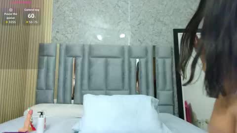 Veronica online show from February 19, 12:45 pm