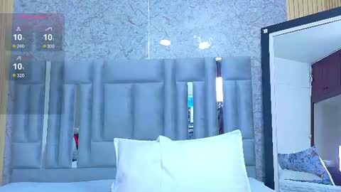 Snapshot of veronica_roose chatting on June 25, 12:42 pm Veronica online show from June 25, 12:42 pm