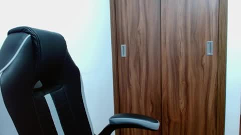 Snapshot of veronicaelite16 chatting on December 23, 11:28 pm Veronica Clark online show from December 23, 11:28 pm