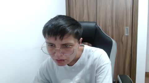 Snapshot of veronicaelite16 chatting on January 15, 1:34 am Veronica Clark online show from January 15, 1:34 am