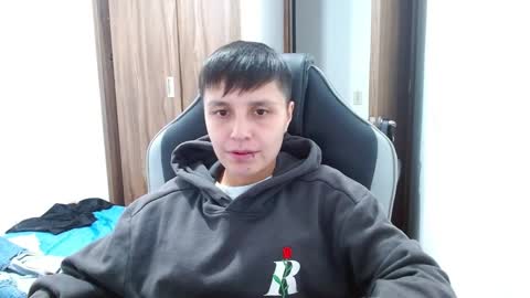 Snapshot of veronicaelite16 chatting on February 24, 3:23 am Veronica Clark online show from February 24, 3:23 am