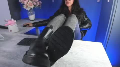 Snapshot of veronicafalcon chatting on May 6, 9:53 pm Veronica online show from May 6, 9:53 pm