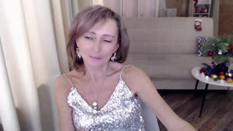 Snapshot of veronicagilbert chatting on January 3, 8:43 am Helen online show from January 3, 8:43 am