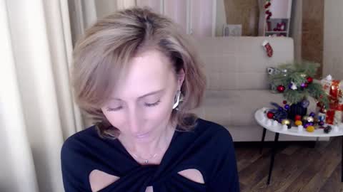 Snapshot of veronicagilbert chatting on January 9, 8:13 am Helen online show from January 9, 8:13 am