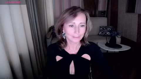 Snapshot of veronicagilbert chatting on January 19, 11:45 am Helen online show from January 19, 11:45 am