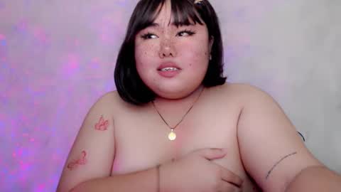 Snapshot of veronicakisses chatting on October 19, 5:13 pm MS. VERONICA 22 I love Aza 3 online show from October 19, 5:13 pm