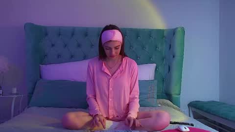 Veronica online show from February 6, 6:33 pm