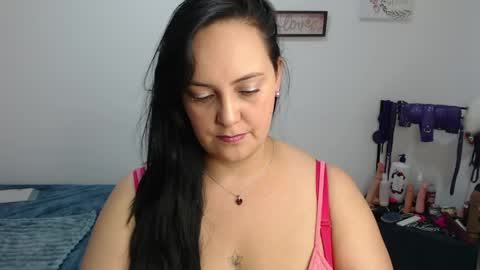 veroniicabbw_ online show from May 17, 2:46 pm