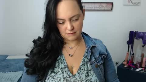 veroniicabbw_ online show from May 22, 1:06 pm