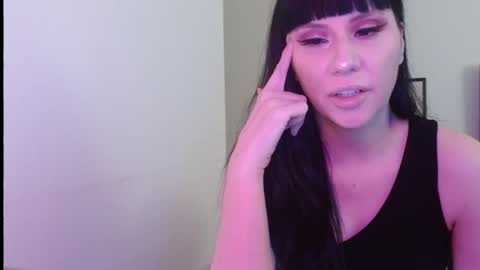 Snapshot of veronika_blak chatting on October 9, 2:42 am Miss Veronika Blak online show from October 9, 2:42 am