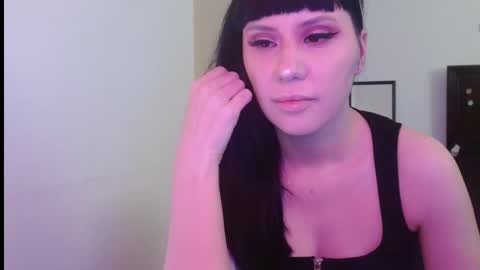 Snapshot of veronika_blak chatting on October 13, 1:27 am Miss Veronika Blak online show from October 13, 1:27 am