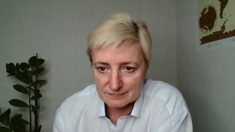 Snapshot of verony_ chatting on March 7, 5:38 pm verony_ online show from March 7, 5:38 pm