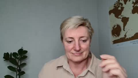 Snapshot of verony_ chatting on March 12, 3:18 pm verony_ online show from March 12, 3:18 pm