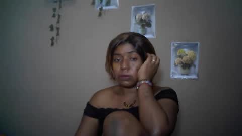 Snapshot of verronique1511 chatting on April 29, 1:48 pm verronique1511 online show from April 29, 1:48 pm