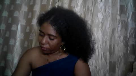 Snapshot of verronique1511 chatting on May 11, 5:43 pm verronique1511 online show from May 11, 5:43 pm