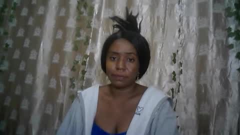 Snapshot of verronique1511 chatting on May 23, 6:12 pm verronique1511 online show from May 23, 6:12 pm