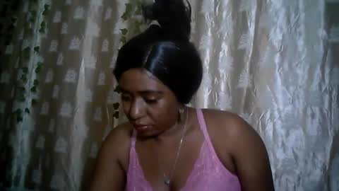 Snapshot of verronique1511 chatting on May 29, 12:14 pm verronique1511 online show from May 29, 12:14 pm