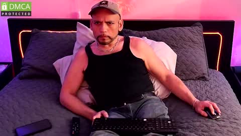 VersPig7 online show from February 26, 6:00 pm