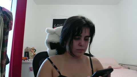 Snapshot of veruca99 chatting on March 21, 6:55 pm veruca99 online show from March 21, 6:55 pm