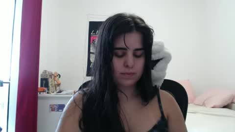 Snapshot of veruca99 chatting on March 23, 4:55 pm veruca99 online show from March 23, 4:55 pm