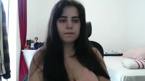 Snapshot of veruca99 chatting on April 10, 5:06 pm veruca99 online show from April 10, 5:06 pm