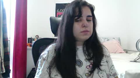 Snapshot of veruca99 chatting on April 13, 1:27 pm veruca99 online show from April 13, 1:27 pm