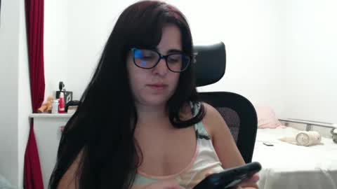 Snapshot of veruca99 chatting on May 22, 1:35 am veruca99 online show from May 22, 1:35 am