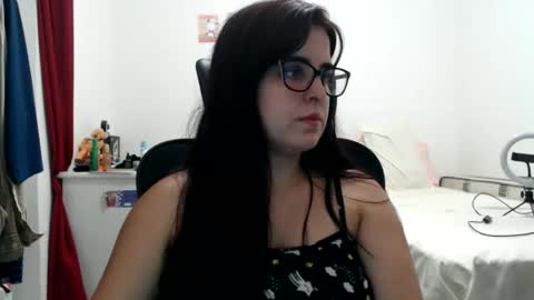 Snapshot of veruca99 chatting on June 9, 11:16 pm veruca99 online show from June 9, 11:16 pm
