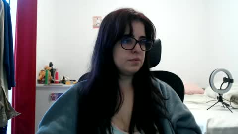 Snapshot of veruca99 chatting on June 15, 1:13 pm veruca99 online show from June 15, 1:13 pm