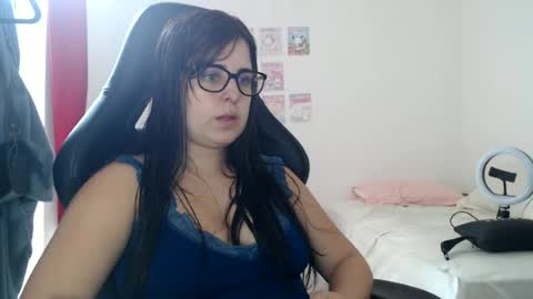 Snapshot of veruca99 chatting on June 27, 6:13 pm veruca99 online show from June 27, 6:13 pm