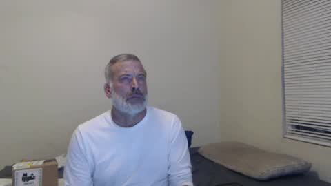 Snapshot of veryveryhairmanindenver chatting on January 7, 12:55 am hairy man online show from January 7, 12:55 am