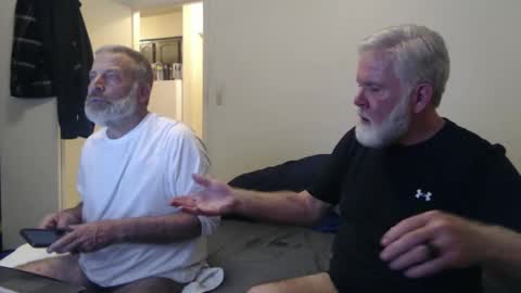 Snapshot of veryveryhairmanindenver chatting on January 13, 12:51 am hairy man online show from January 13, 12:51 am