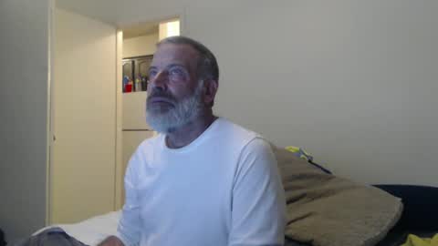 Snapshot of veryveryhairmanindenver chatting on January 16, 12:55 am hairy man online show from January 16, 12:55 am