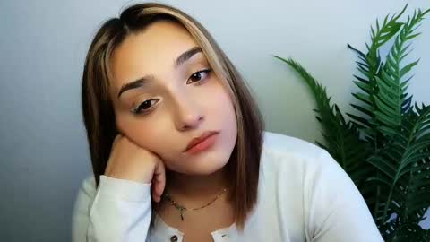 Ana online show from February 25, 1:21 pm